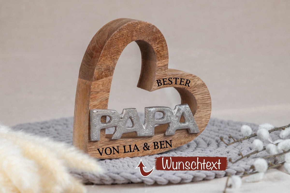 Holz Herz mit Papa Schriftzug • Vatertagsgeschenk