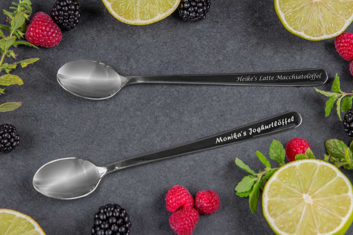 Personalisierter Longdrinklöffel für Latte Macchiato Kaffee mit Gravur – diekreativwelt