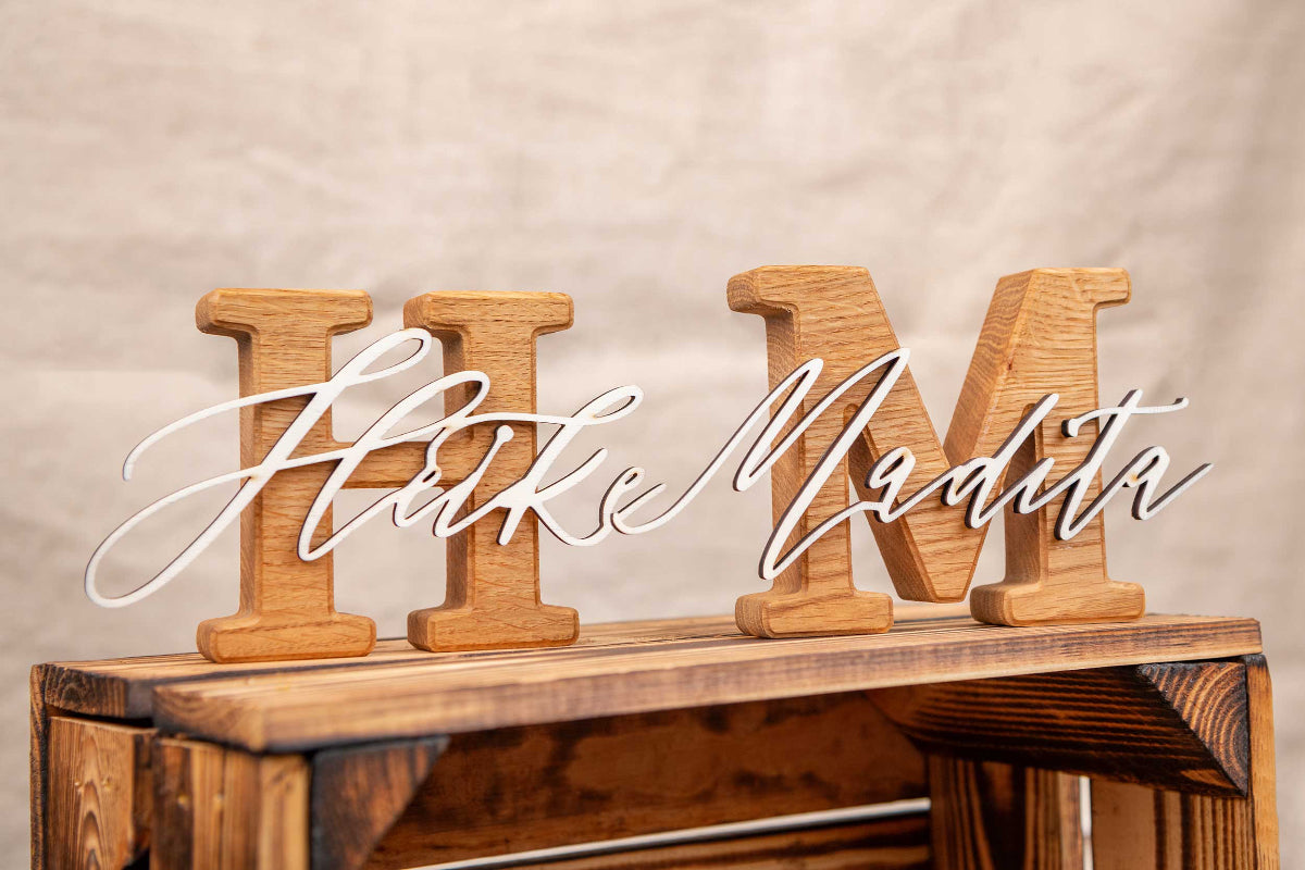 Buchstabe mit Name aus Eichenholz - Namensschild aus Holz