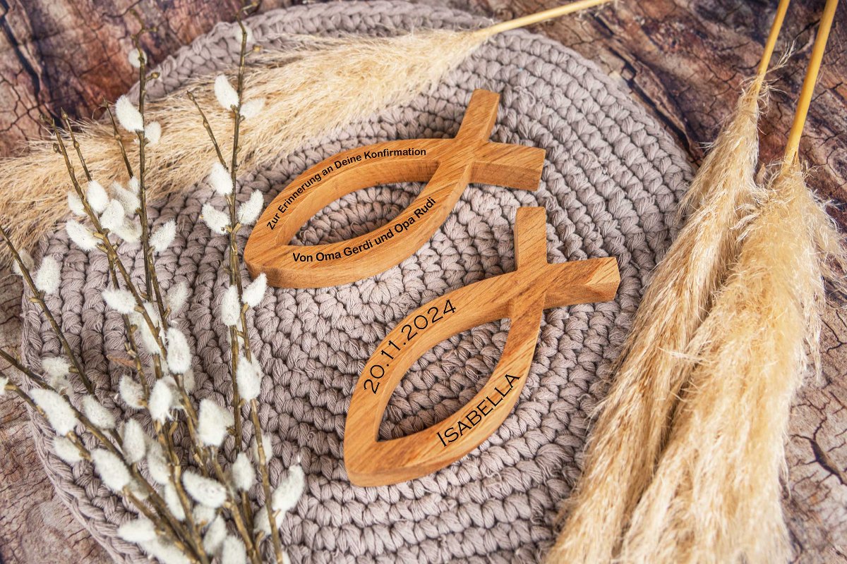 Taufgeschenk personalisiert mit Namen aus Holz