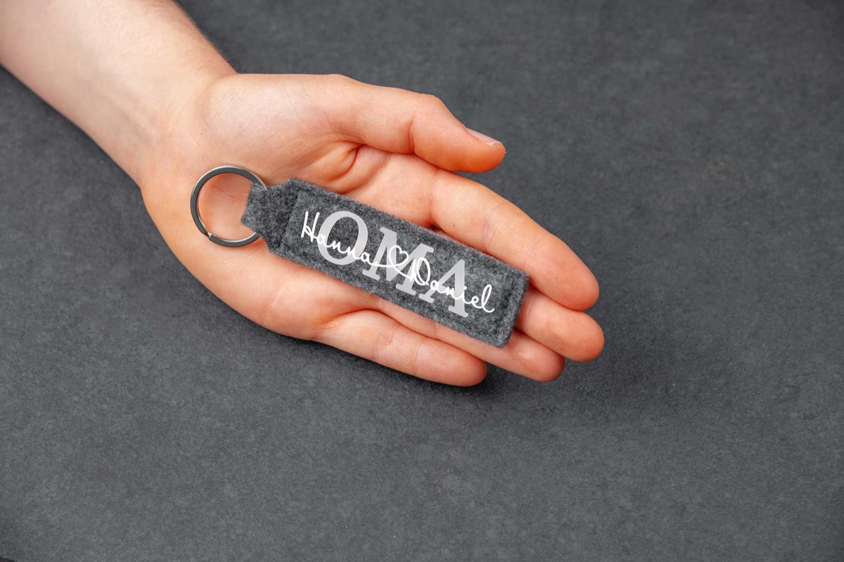 Schlüsselanhänger personalisiert mit Namen und Text aus Filz