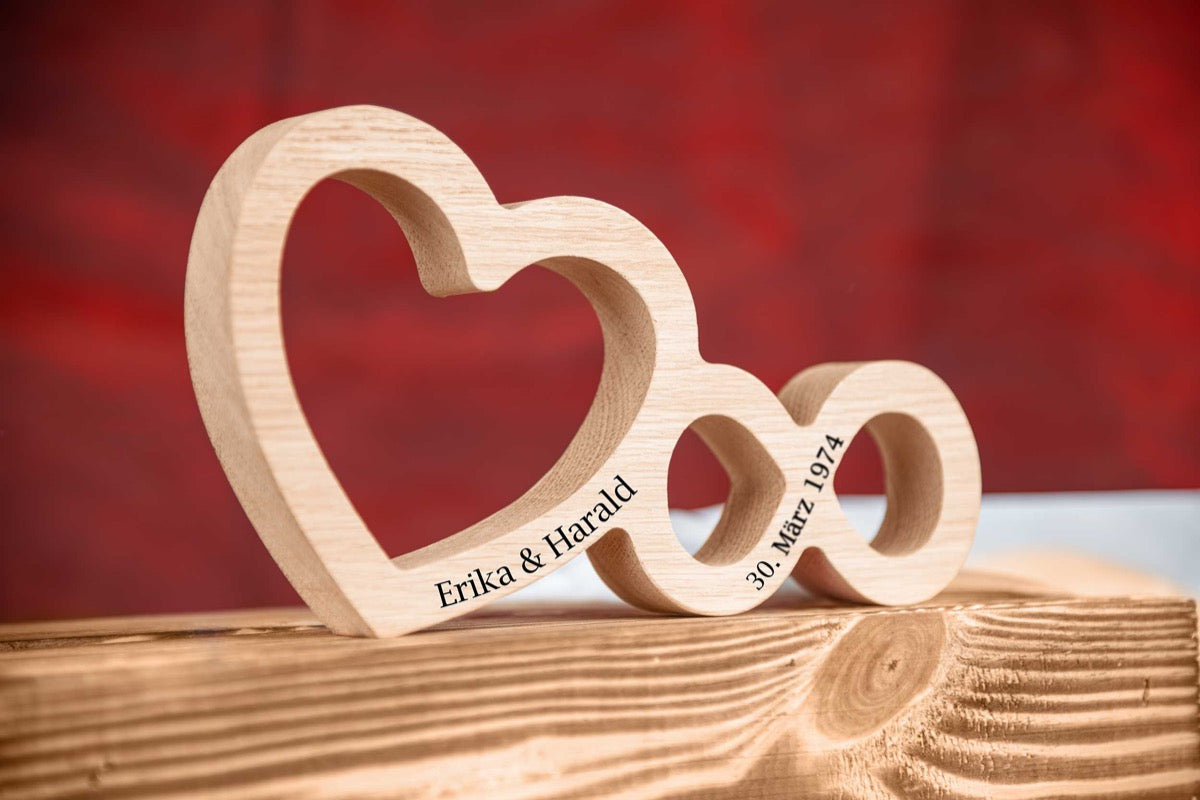 Personalisiertes Herz und mit Unendlichkeit mit Gravur