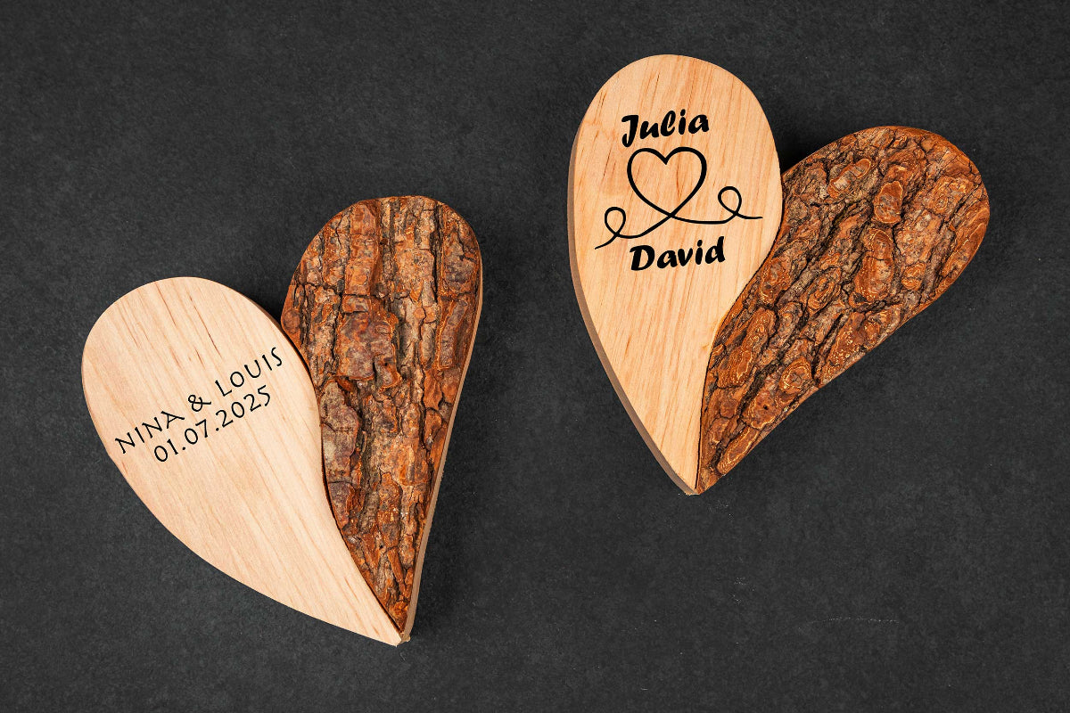 Rustikales Holz Herz personalisiert mit Gravur und edler Rinde