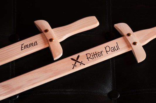Personalisiertes Holzschwert für kleine Ritter und Piraten