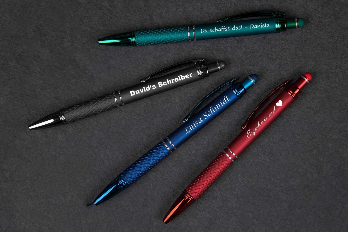 Metall-Kugelschreiber in vier Farben mit Soft Touch Oberfläche