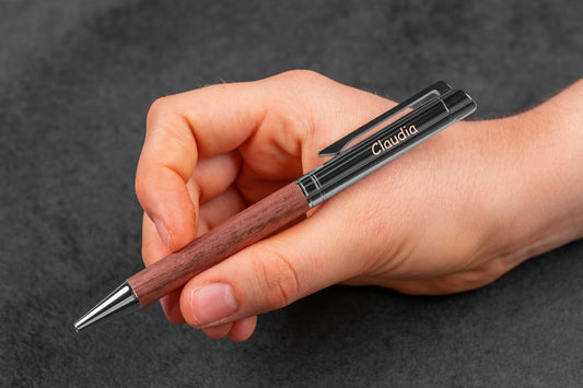 Premium Metall-Kugelschreiber personalisiert mit Holzschaft
