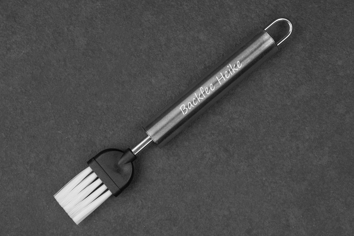 Edelstahl Backpinsel personalisiert mit Namen • Haushaltspinsel