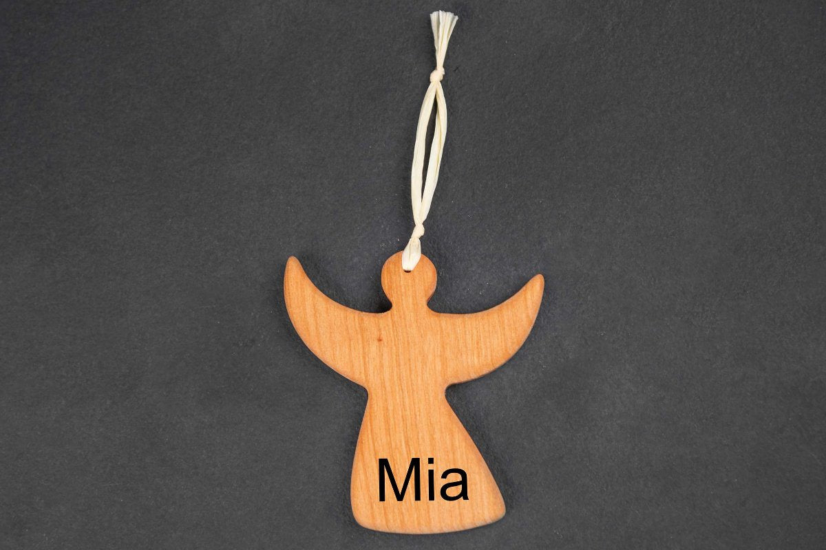 Premium Christbaumschmuck mit Namen personalisiert aus Kirschholz
