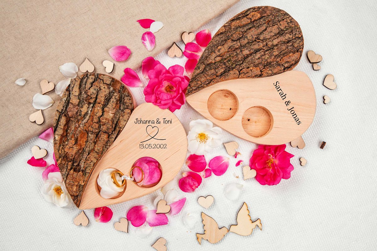 Ringkissen Holz Herz personalisiert mit Gravur