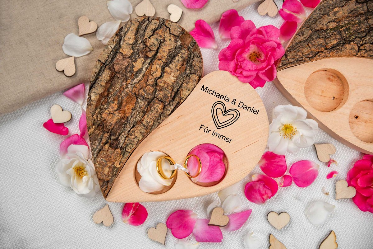 Ringkissen Holz Herz personalisiert mit Gravur
