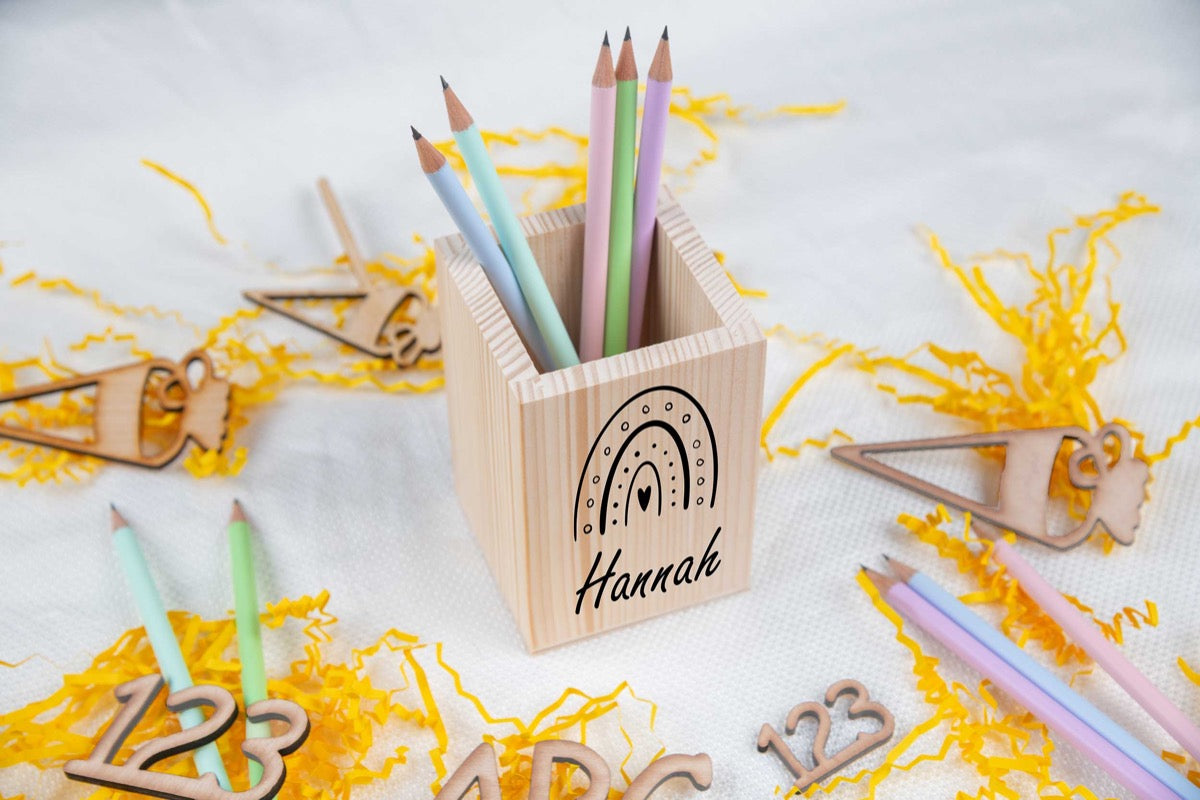 Stiftehalter personalisiert aus Holz ideal zur Einschulung oder zum Schulanfang