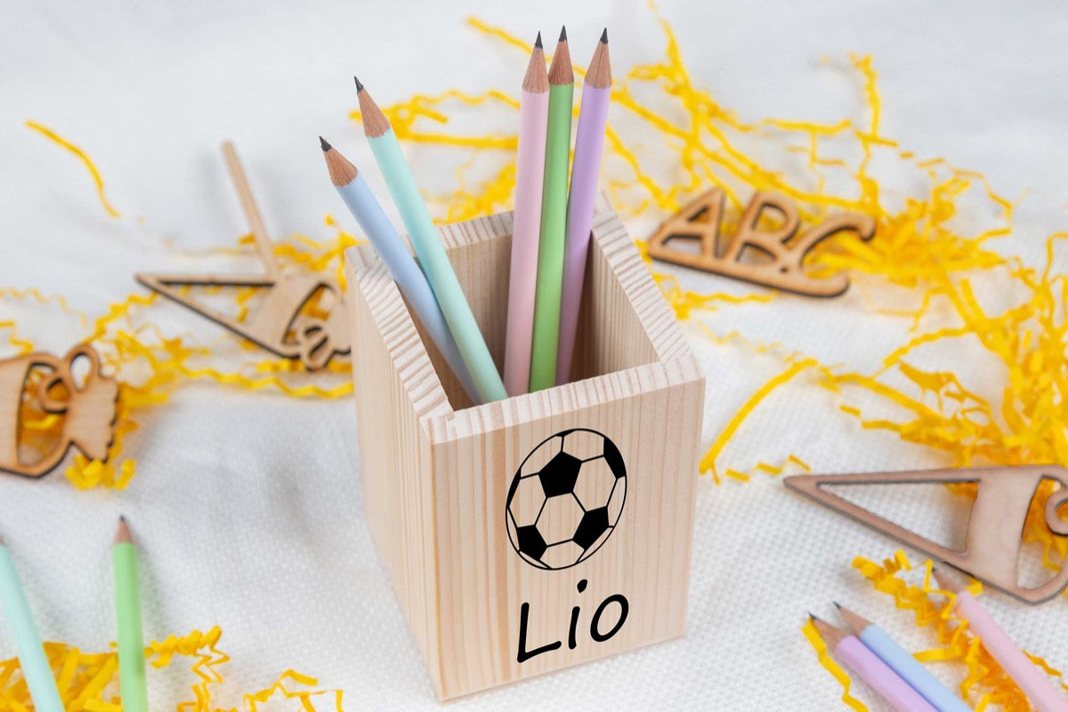 Stiftehalter personalisiert aus Holz ideal zur Einschulung oder zum Schulanfang