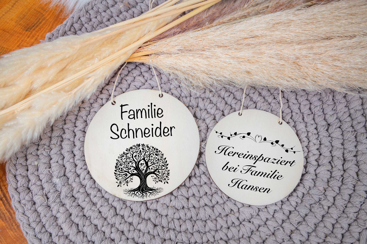 Türschild aus Holz personalisiert mit Name und Gravur