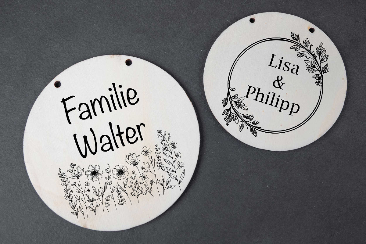 Türschild aus Holz personalisiert mit Name und Gravur