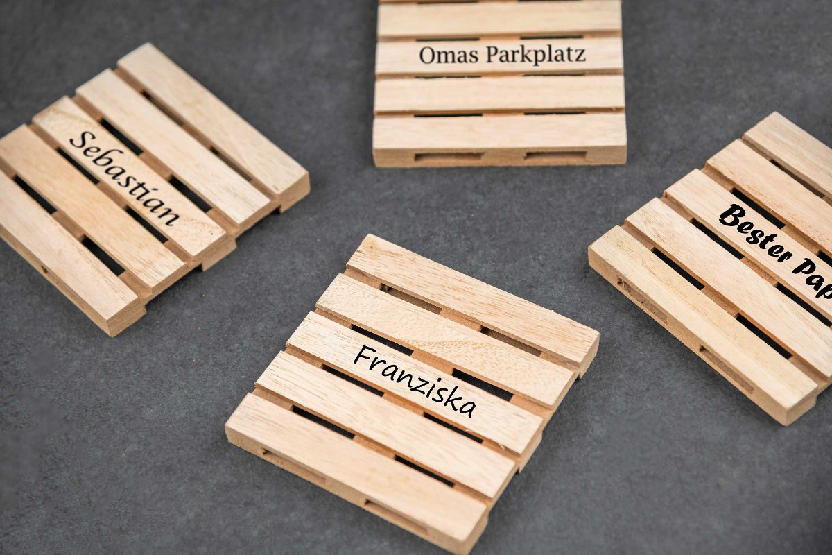 Untersetzer Palette personalisiert aus Holz
