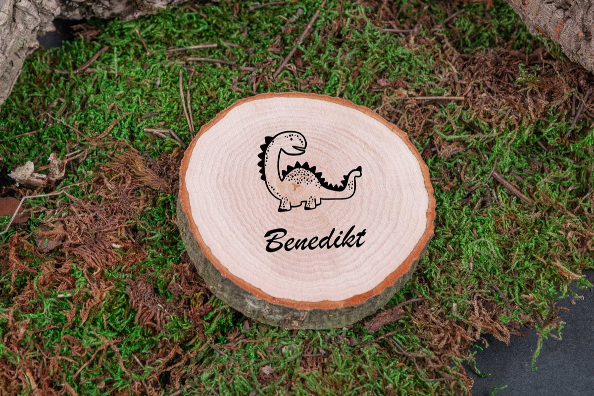 Personalisierte Baumscheibe mit Wunschgravur