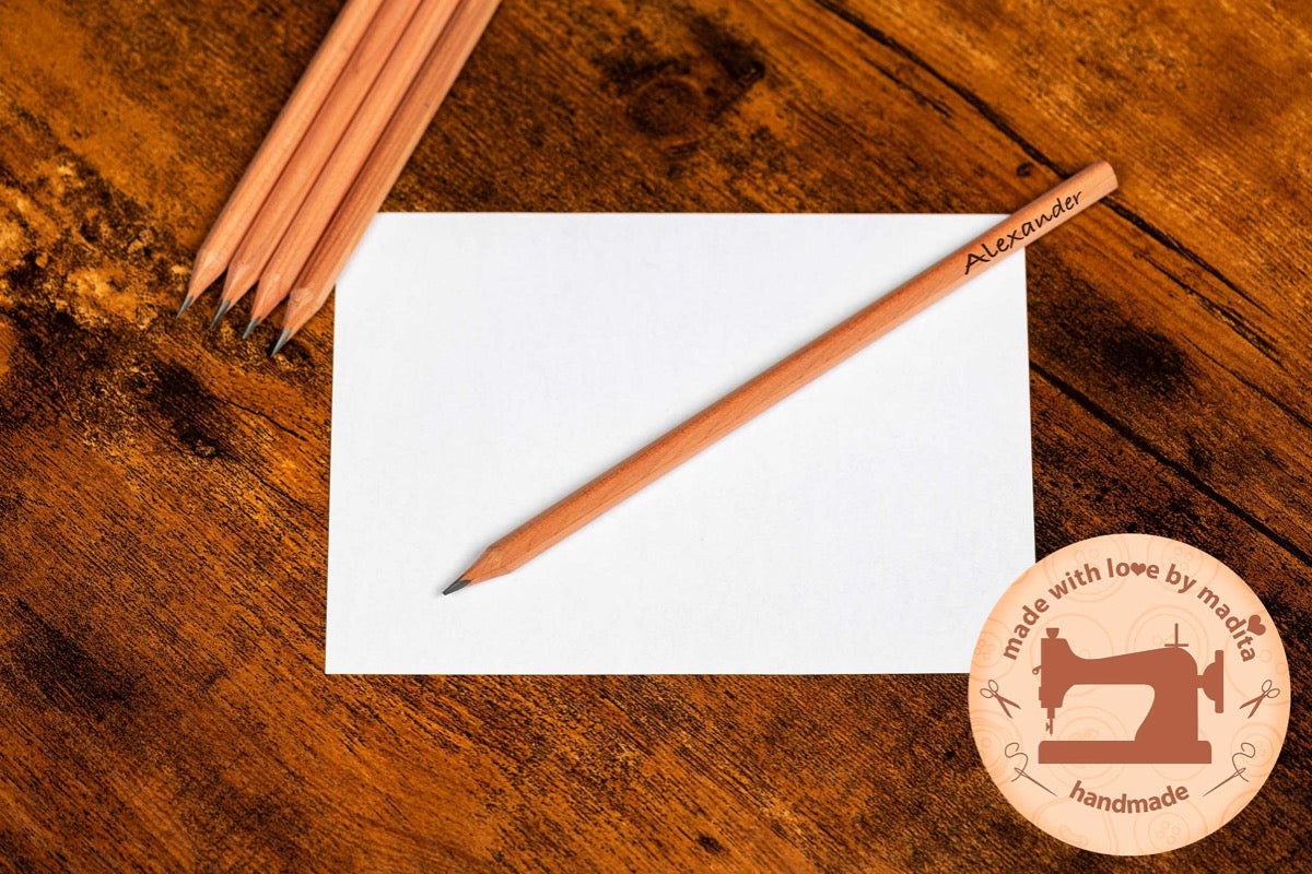 Bleistift und Lineal im Set