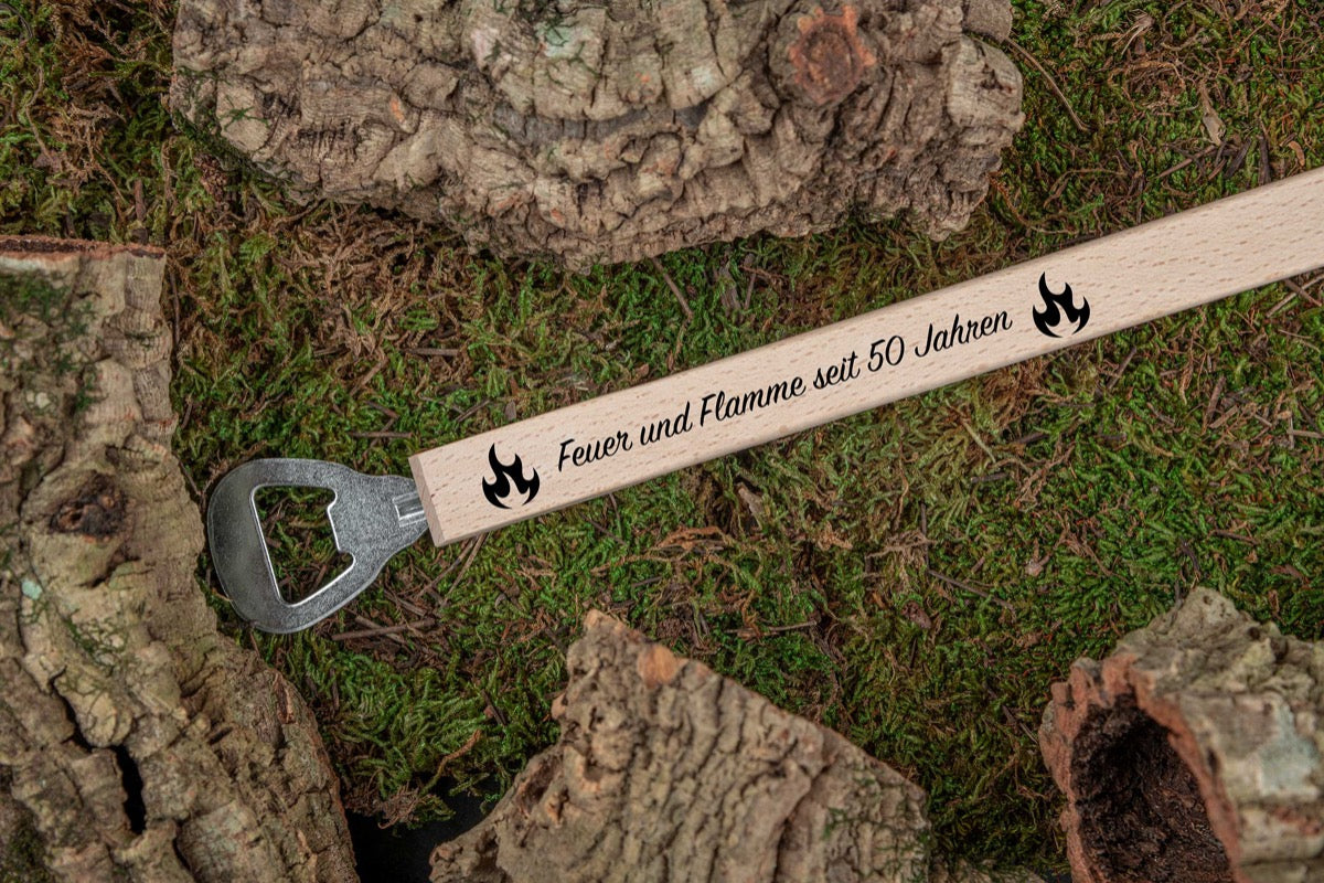 Personalisierte Grillzange mit Flaschenöffner
