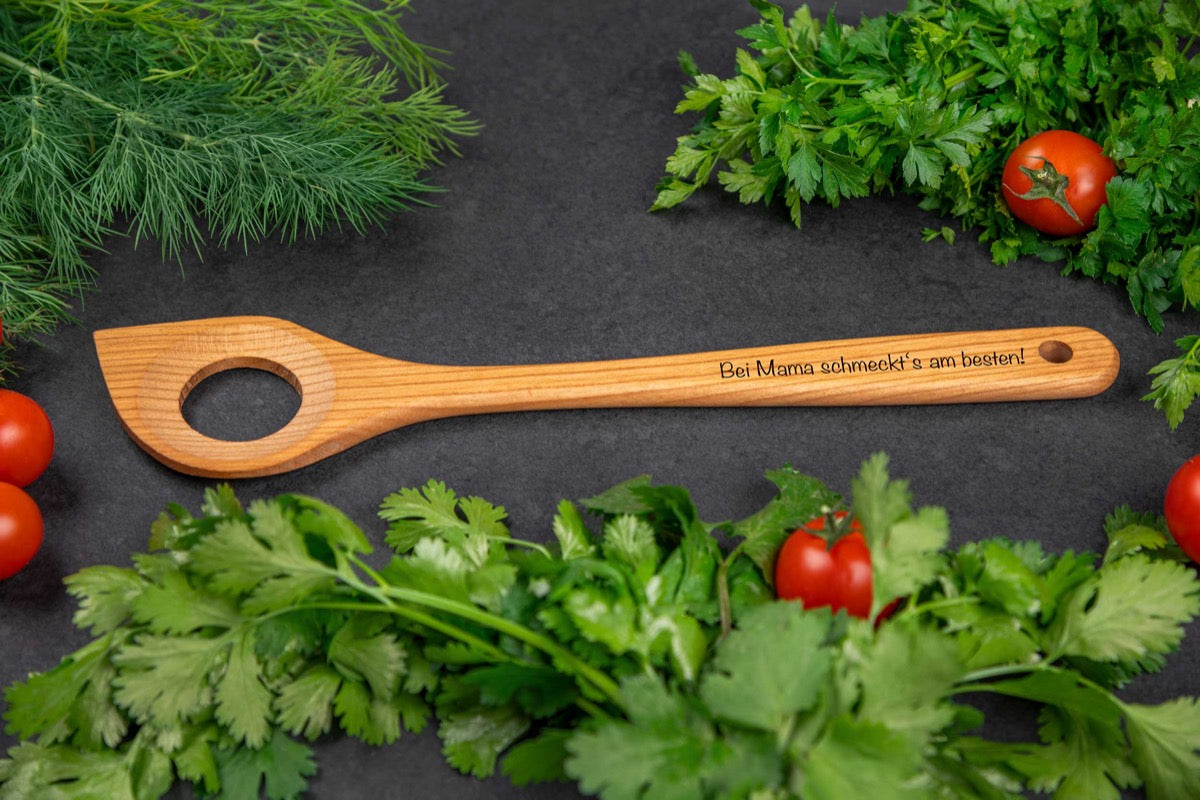 Kirschholz-Kochlöffel mit personalisierter Gravur