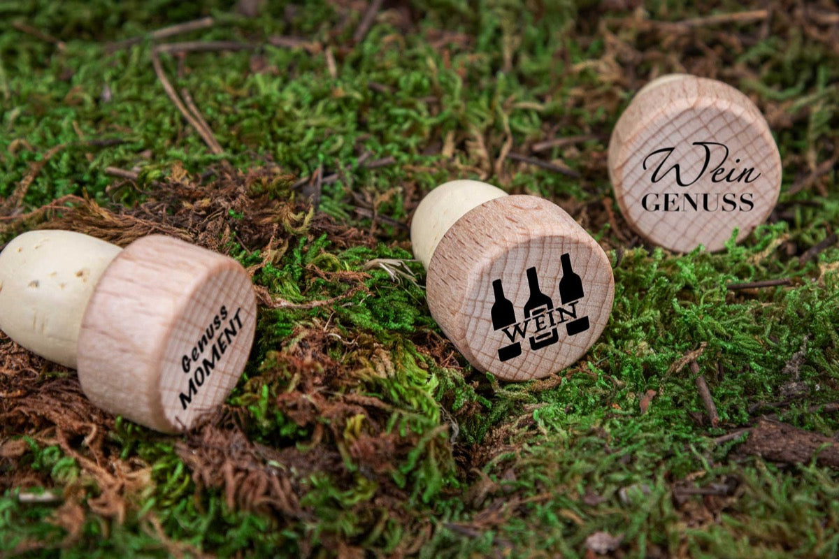 Personalisierter Holzkorken mit Wunschgravur – diekreativwelt