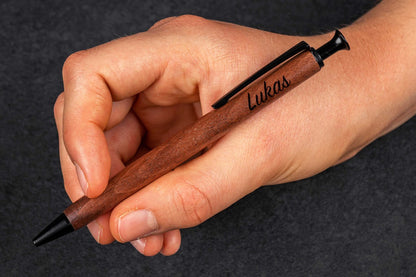 Kugelschreiber aus Buche und Nussbaum