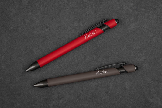 Metall-Kugelschreiber mit weicher Grifffläche und 3 Flächen