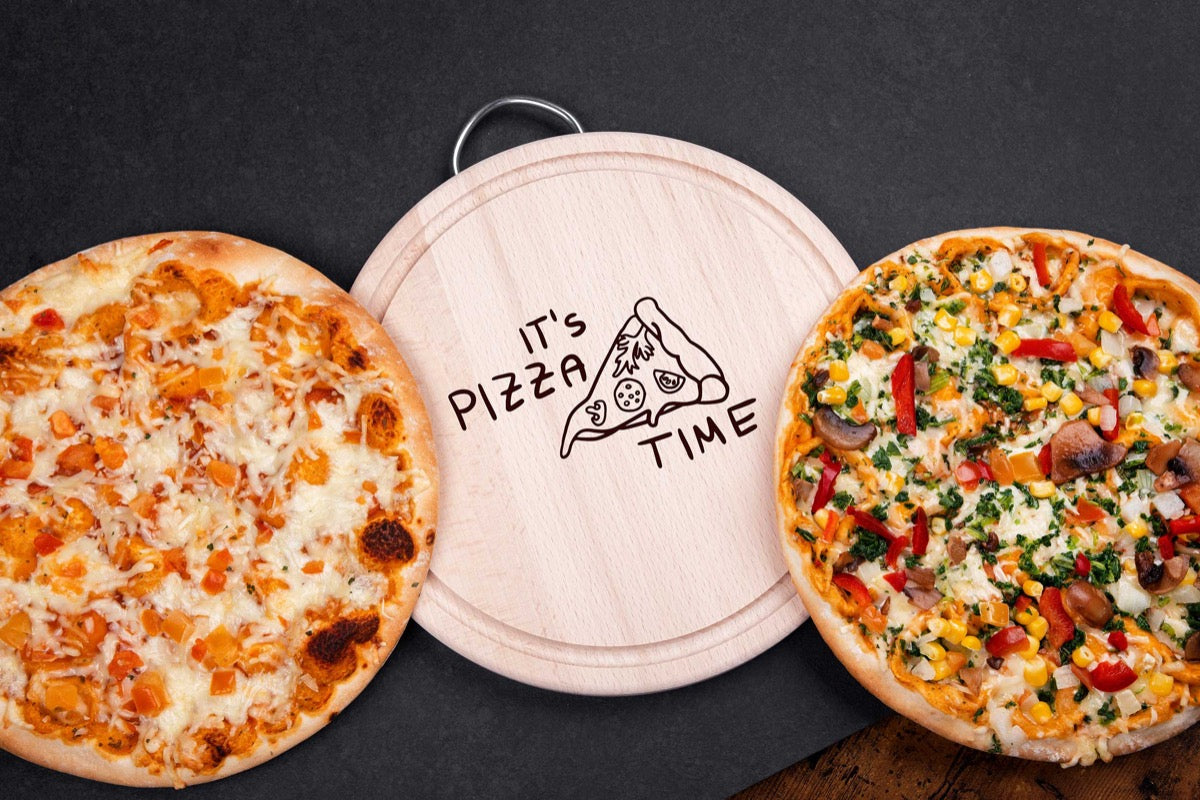Pizzabrett aus Holz personalisiert • Pizzateller
