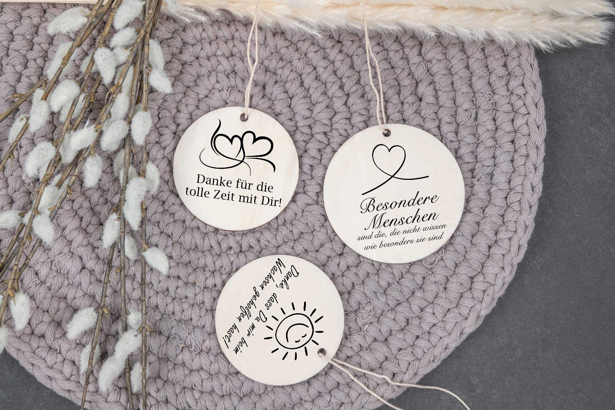 Holz Anhänger personalisiert - Personalisierter Anhänger