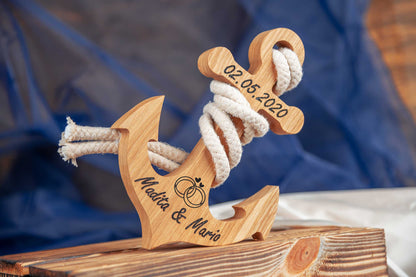 Personalisierter Anker aus Eichenholz