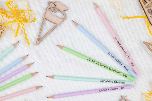 Bleistift mit Namen personalisiert in Pastellfarben