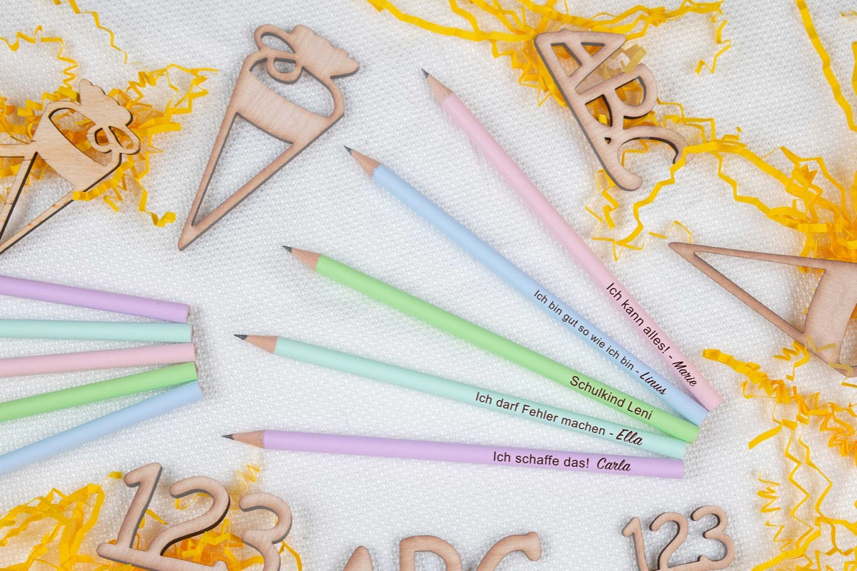 Bleistift mit Namen personalisiert in Pastellfarben