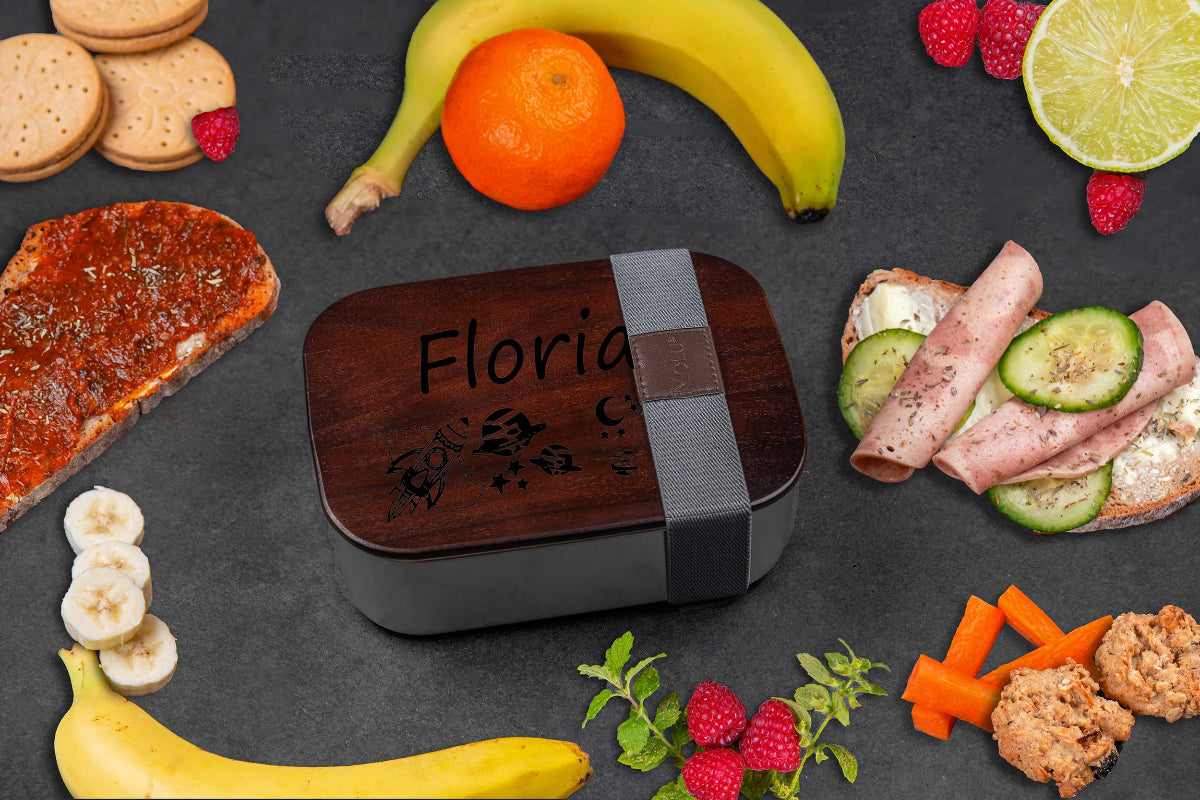 Premium Brotdose aus Edelstahl mit Akazienholzdeckel personalisiert für Kinder