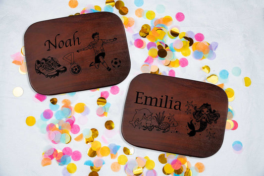 Premium Brotdose aus Edelstahl mit Akazienholzdeckel personalisiert für Kinder