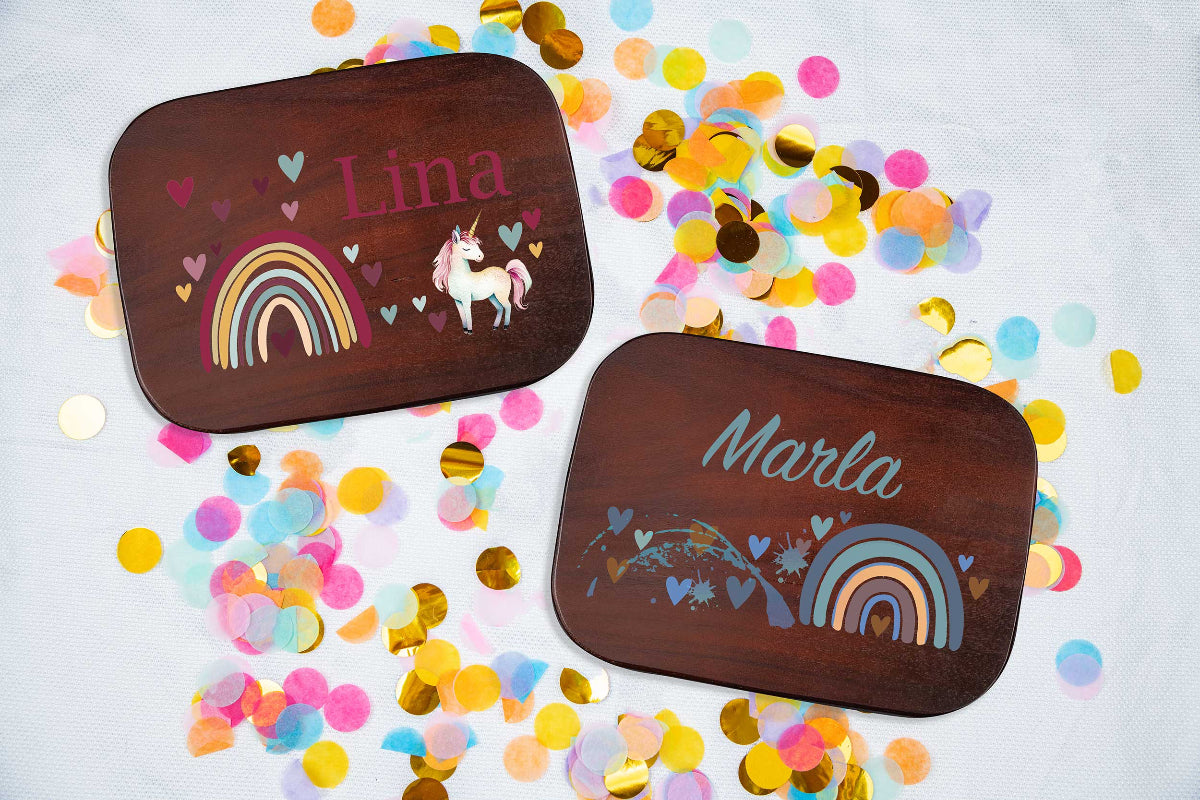 Premium Brotdose aus Edelstahl mit Akazienholzdeckel personalisiert für Kinder