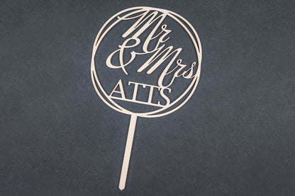 Cake Topper Mr & Mrs aus Holz • Kuchenstecker