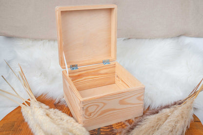 Personalisierte Erinnerungskiste mit Wunschgravur für Kinder