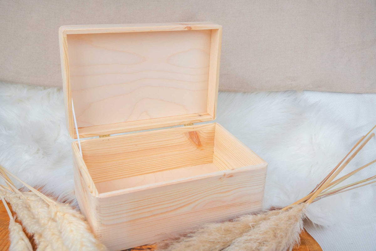 Personalisierte Erinnerungskiste mit Wunschgravur für Kinder