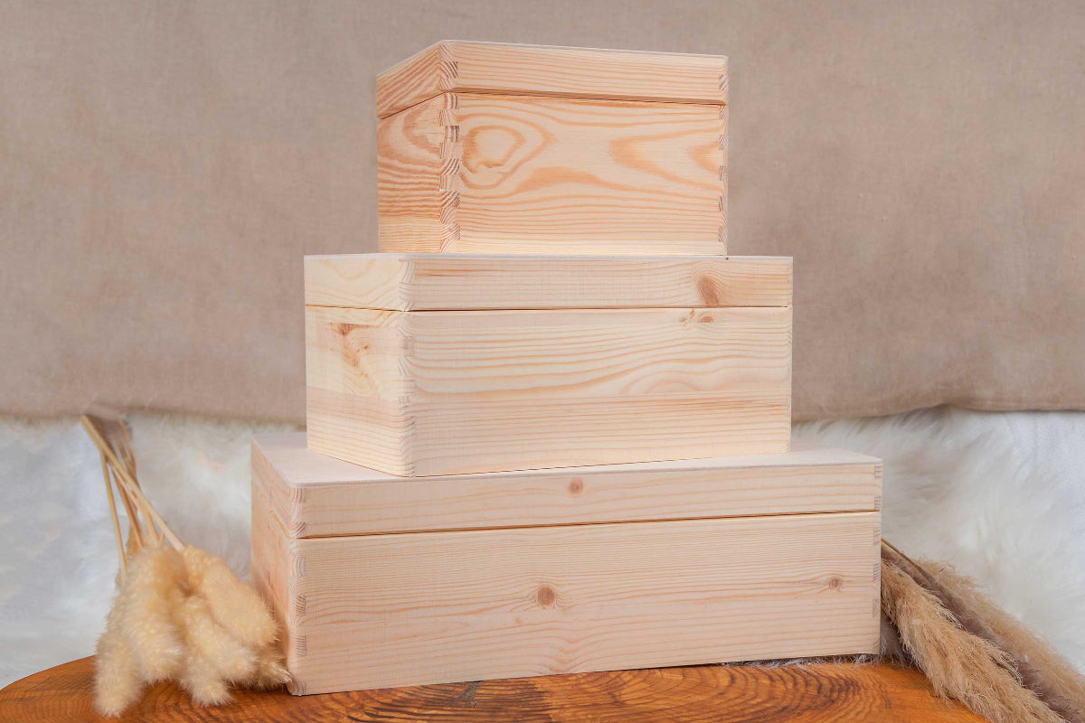 Personalisierte Holzkiste mit Wunschgravur zur Hochzeit, Erinnerungskiste