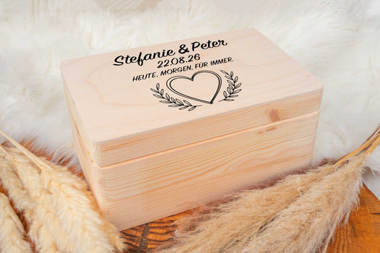 Personalisierte Holzkiste mit Wunschgravur zur Hochzeit, Erinnerungskiste
