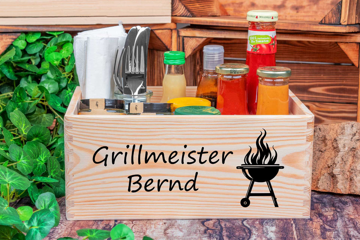 Grillkiste personalisiert aus Fichtenholz • Grillbutler