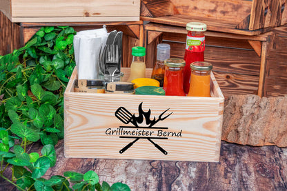 Grillkiste personalisiert aus Fichtenholz • Grillbutler
