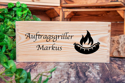 Grillkiste personalisiert aus Fichtenholz • Grillbutler