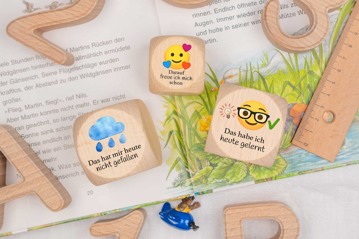 Erzählwürfel für Kinder mit bunten Motiven