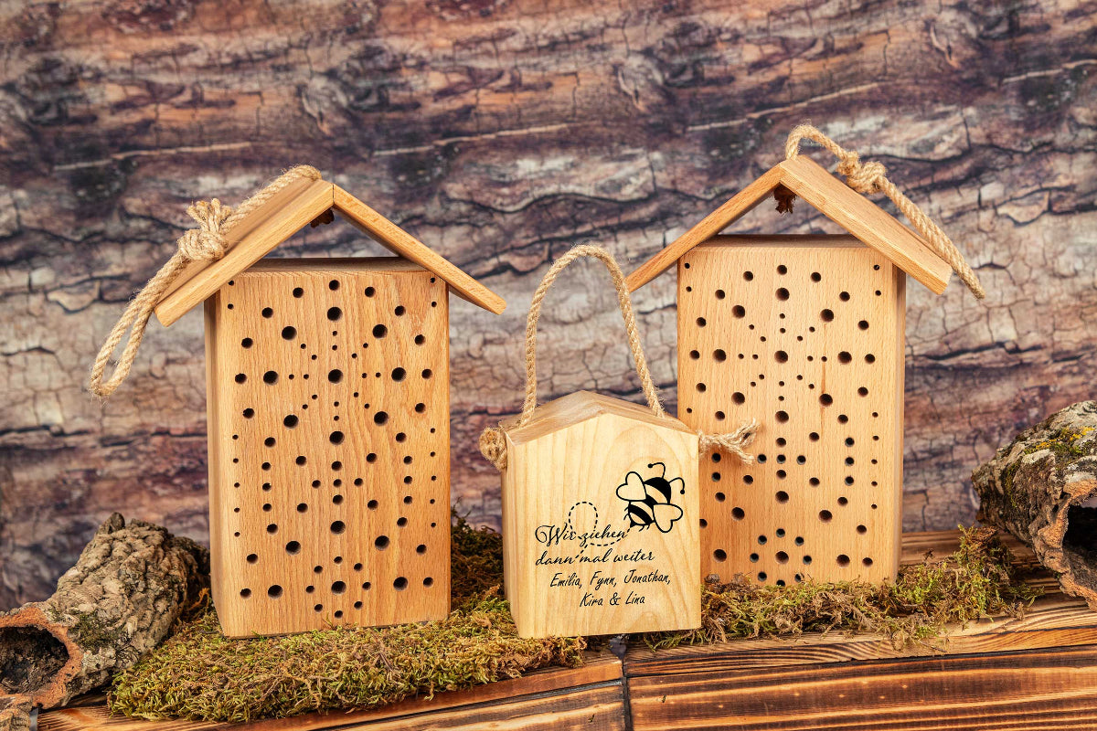 Insektenhotel personalisiert mit Gravur