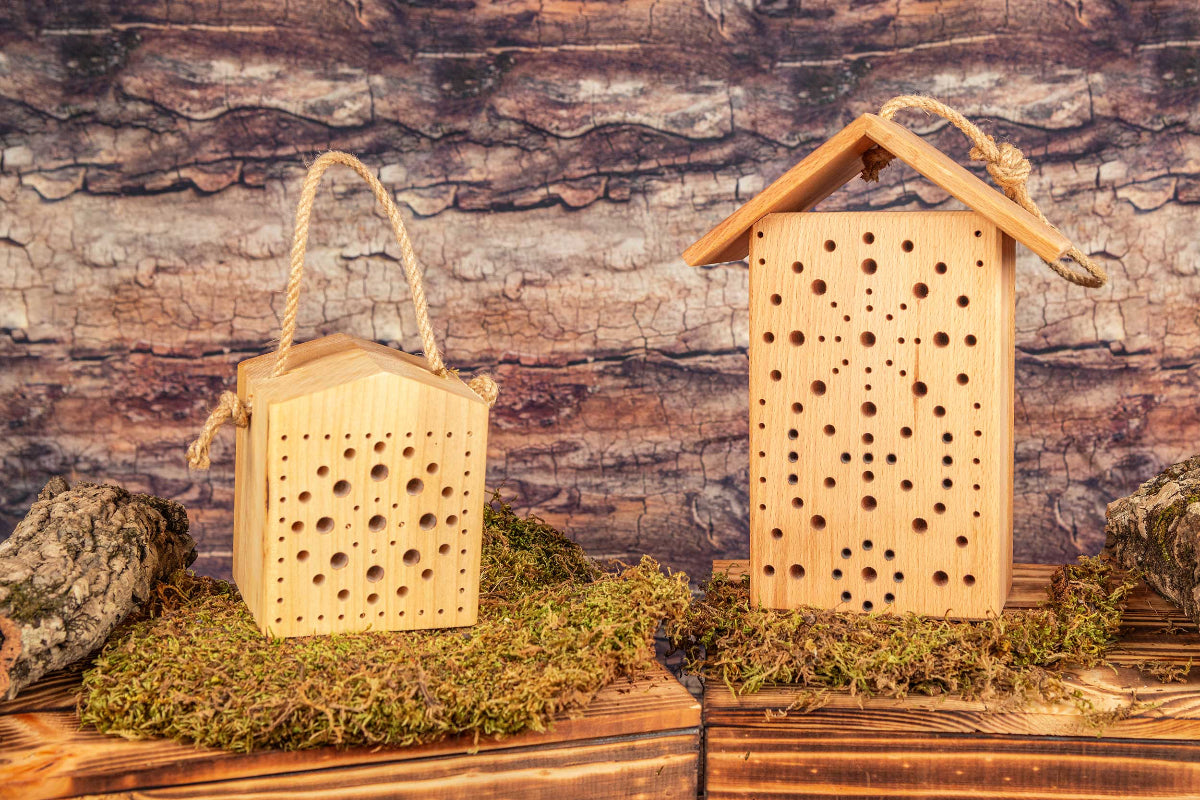 Insektenhotel personalisiert mit Gravur