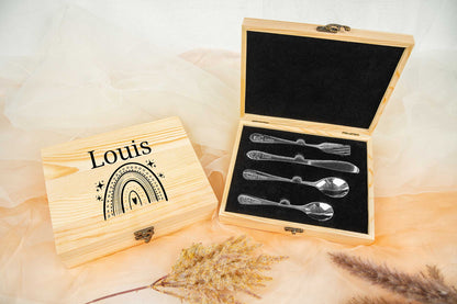 Kinderbesteck personalisiert mit Name und schicker Holzbox