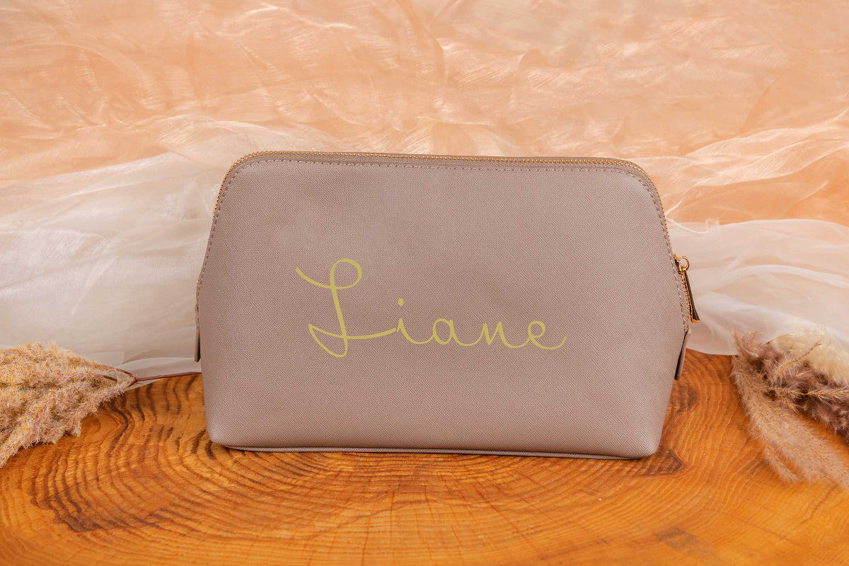 Schminktasche aus Kunstleder personalisiert mit Namen • Kosmetiktasche