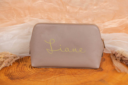 Schminktasche aus Kunstleder personalisiert mit Namen • Kosmetiktasche