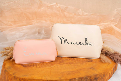 Schminktasche aus Kunstleder personalisiert mit Namen • Kosmetiktasche