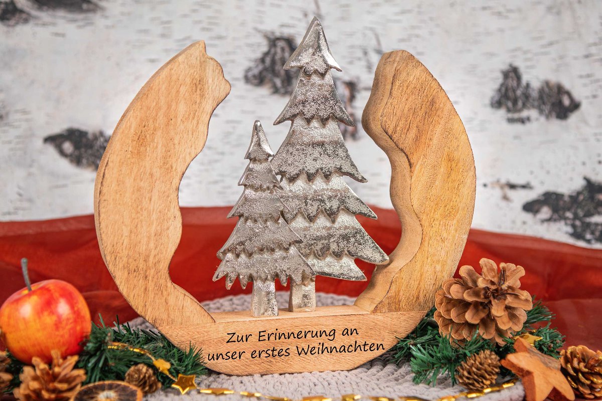 Weihnachtsgeschenk Holz Tannenbaum im Kreis mit Gravur personalisiert